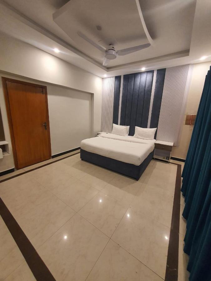 Rose Valet Guest House Islamabad Esterno foto