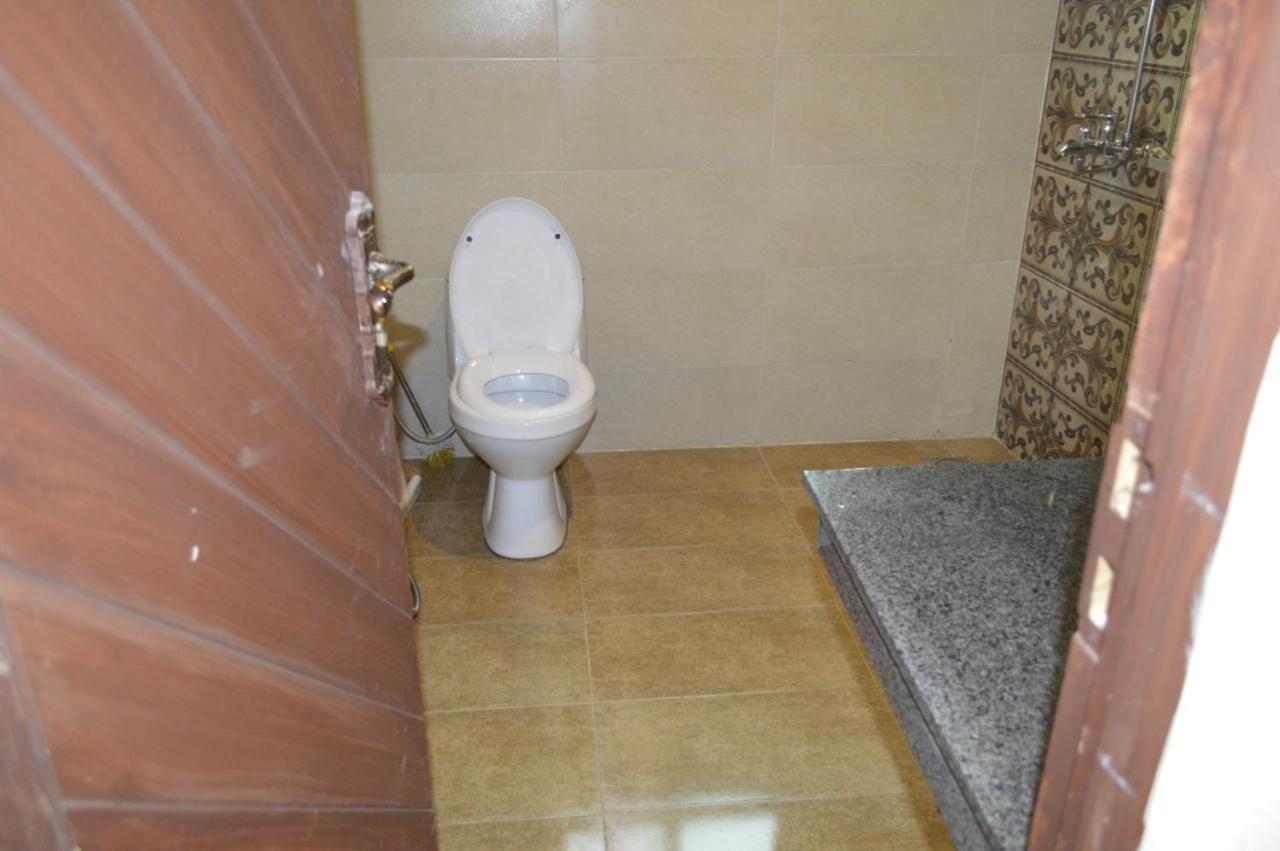 Rose Valet Guest House Islamabad Esterno foto