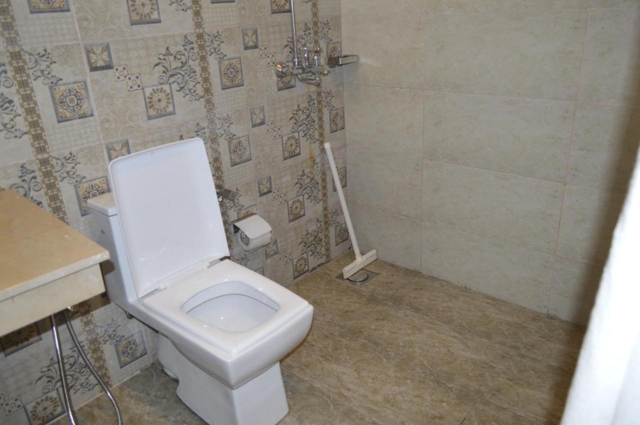 Rose Valet Guest House Islamabad Esterno foto